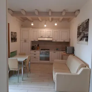  Apartment Sweet Di Guido
